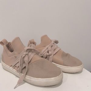 Super cute pink fashion sneakers